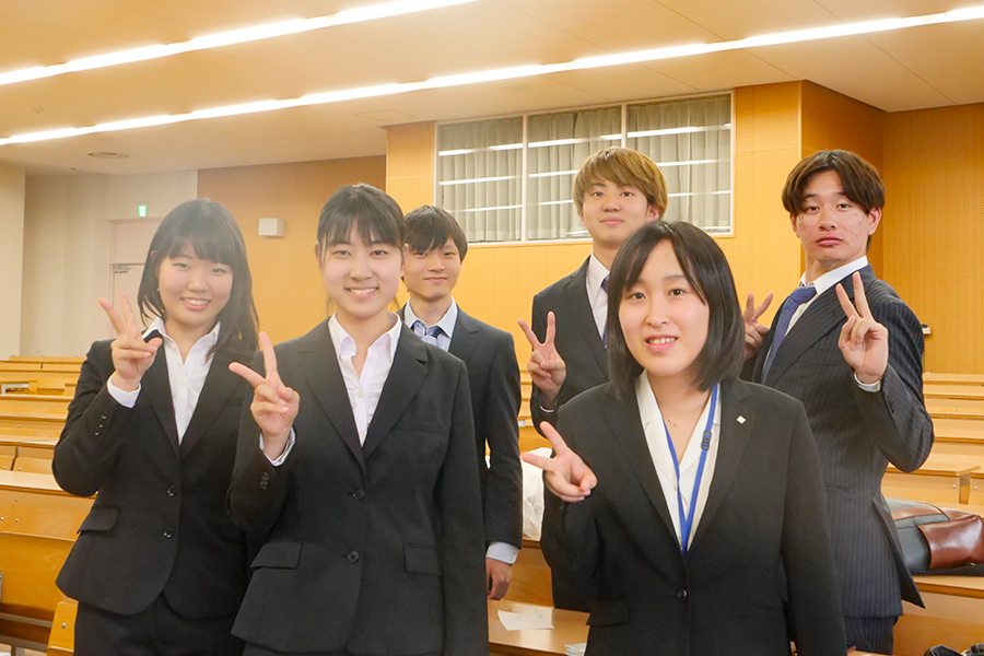 伊藤 晴香 在学生インタビュー 東京薬科大学 生命科学部 伊藤 晴香 在学生インタビュー 東京薬科大学 生命科学部