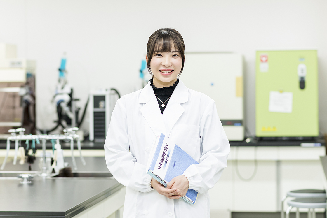 小野寺 千紘｜在学生インタビュー｜東京薬科大学：生命科学部