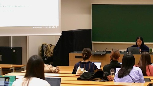2年次選択科目「生命科学と社会Ⅲ～卒業生に学ぶ未来～」を実施しました