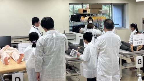 薬学部の堀祐輔教授が講師を務める『ひの市民大学』のセミナーが本学にて開催されました