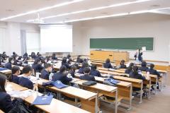 東京純心女子高等学校の生徒が大学訪問プログラムに参加しました｜高大接続教育