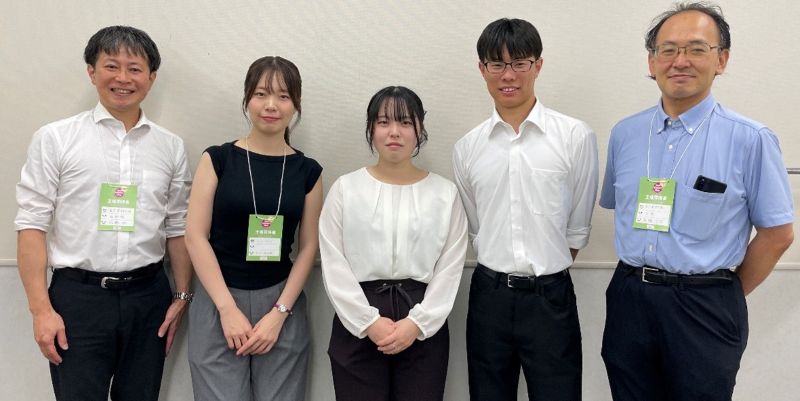 本学学生が第25回JAPANドラッグストアショー「薬科大学対抗クイズ大会」に参加しました