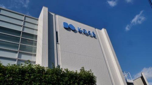 薬学部1年 コスメアーリーエクスポージャーの一環で株式会社コーセー製品開発研究所、先端技術研究所にて企業見学を行いました