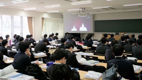 2022年度　東京薬科大学白衣授与式を執り行いました